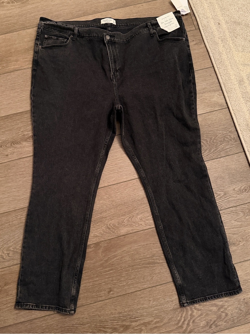 NWT Abercrombie & Fitch 90s Slim Straight Jeans 37S Black Ultra High Rise Plus